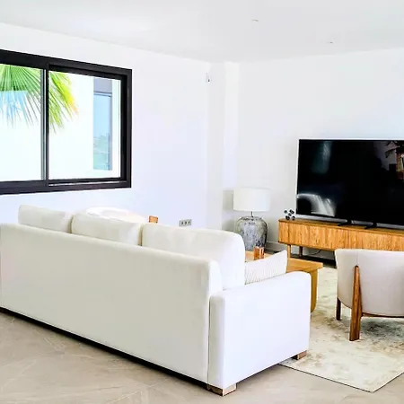 Soul Family Private Pool 3 Bed Apartmán *